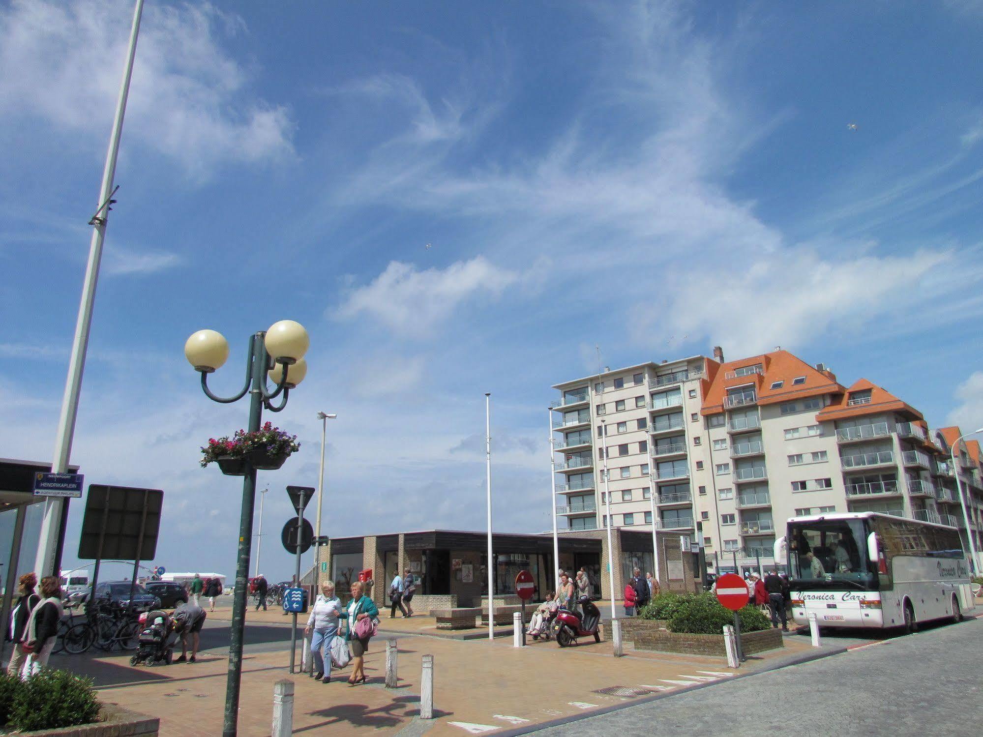 Hotel Uilenspiegel Nieuwpoort Exterior photo